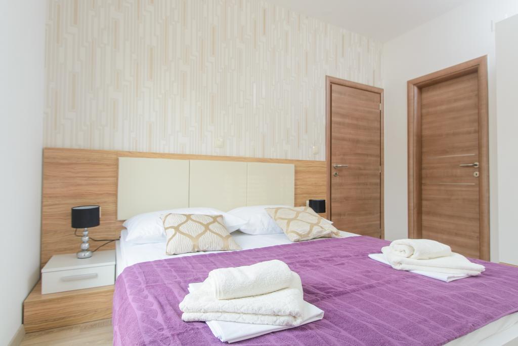 Apartments Villa Atlantis Trogir Exterior photo