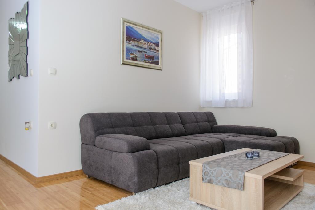 Apartments Villa Atlantis Trogir Exterior photo