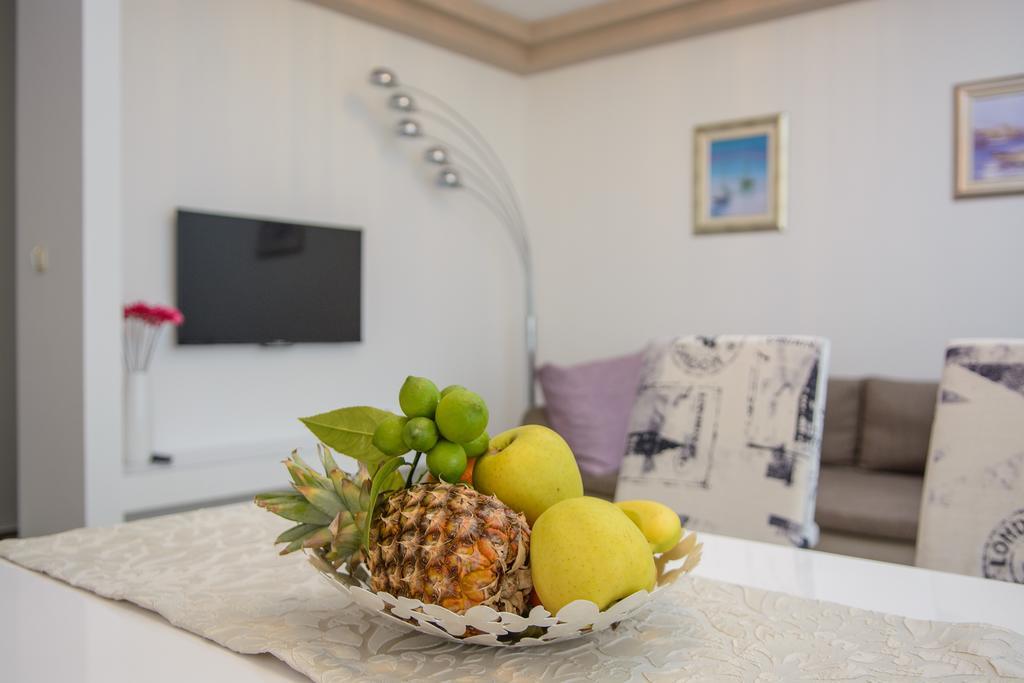 Apartments Villa Atlantis Trogir Exterior photo
